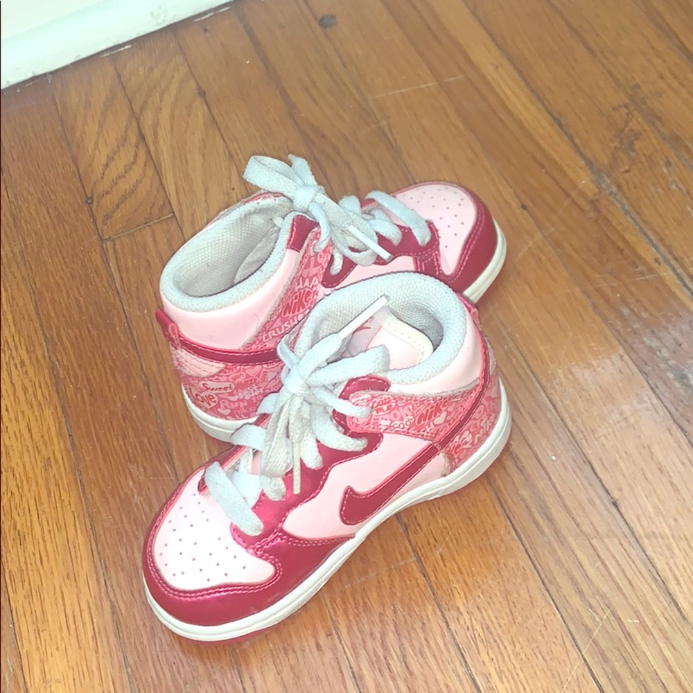 Limited Edition Valentine’s Pink baby Nike dunks
